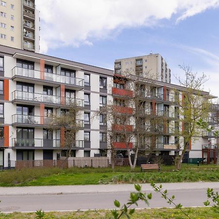 Elegant Apartment In Cracow With Balcony, Parking And Desk By Noclegi Renters كراكوفيا المظهر الخارجي الصورة